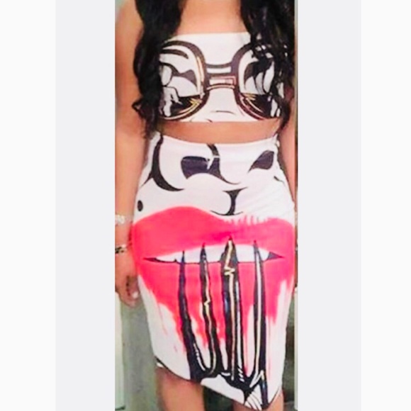 Dresses & Skirts - 2 Piece Face Design Tube Top and Skirt